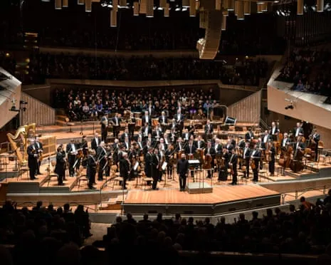 Composer Schoenberg: Violin Concerto, Transfigured Night, Die Jakobsleiter Album Review – A Fascinating and Notable Collection